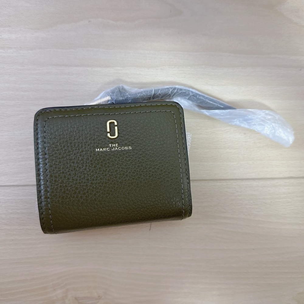 (New) Marc Jacobs Compact Wallet
